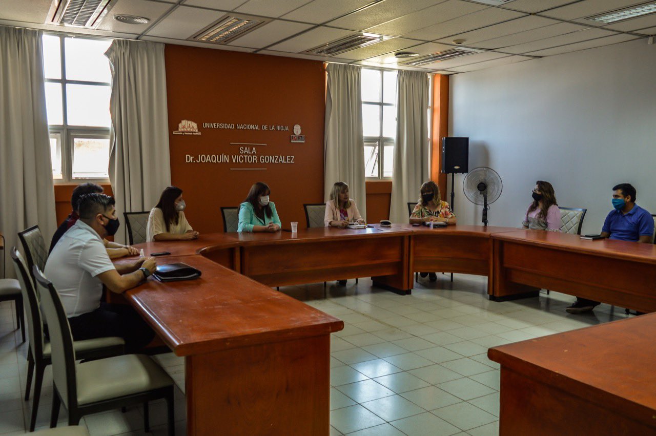 La Universidad Nacional de La Rioja se integrará al plan «10 mil voluntarios por la Vacunación»